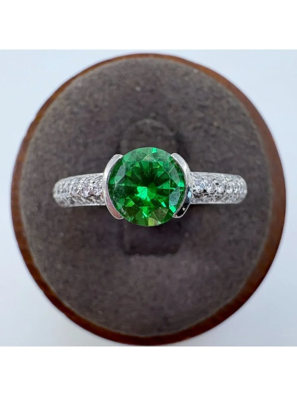 Vivid Green CZ Sterling Silver 925 Engagement Promise Ring Size 9